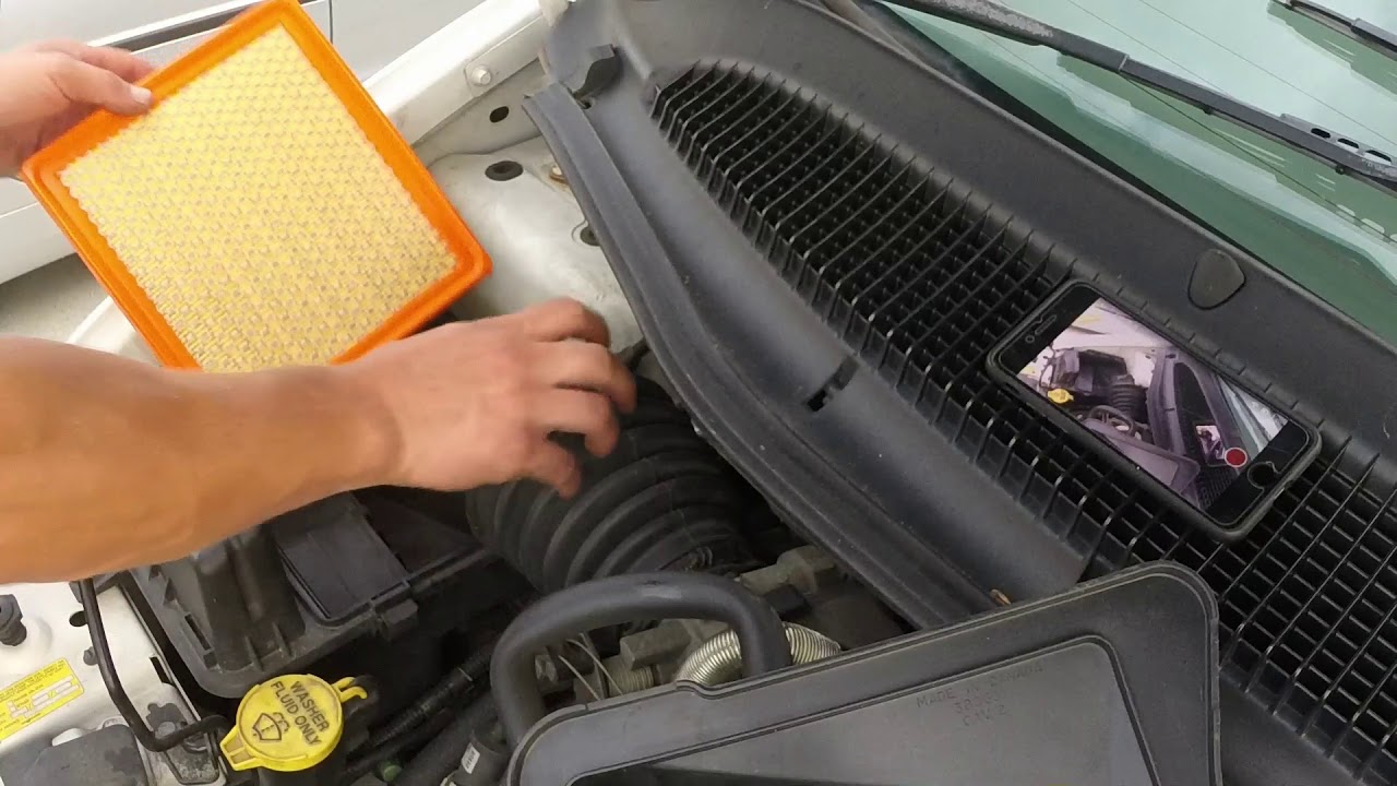 Chrysler Town&Country Air Filter Replacement 3.3 v6 (Dodge