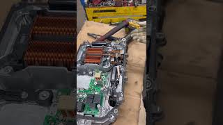 (76)2015 Toyota Prius how to replace inverter And check voltage,inverter related code P0A93 P0A94
