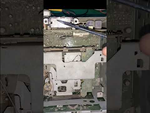 عطل صوت مسجل السياره او الشاشه