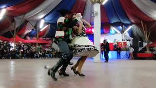 CUECA CHILENA TRADICIONAL Danzan Campeones nacionales 2019. Canal Cecil González