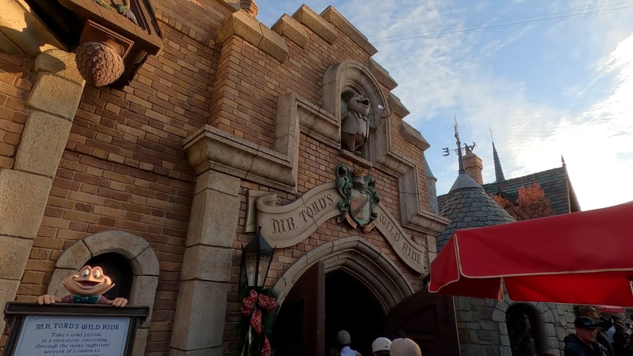 Mr. Toad's Wild Ride | Walking With The Mouse | 12/06/22 | Disneyland ...