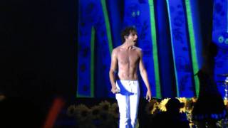 Watch Mika Sweet Dreams are Made Of This video