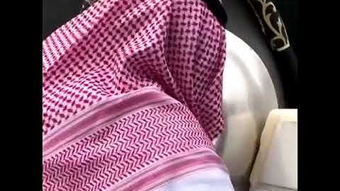 إِنَّ ٱللَّهَ وَمَلَٰٓئِكَتَهُۥ يُصَلُّونَ عَلَى ٱلنَّبِىِّ - سورة الأحزاب - Surat Al-Ahzab