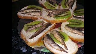БУТЕРБРОДЫ СО ШПРОТАМИ И КИВИ БУТЕРБРОДЫ СО ШПРОТАМИ И КИВИ