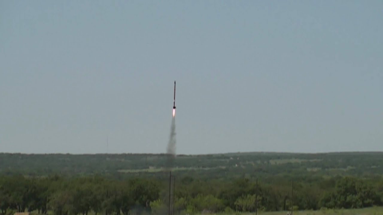 Slow Motion Rockets 2010 Launch (Transonic).avi YouTube