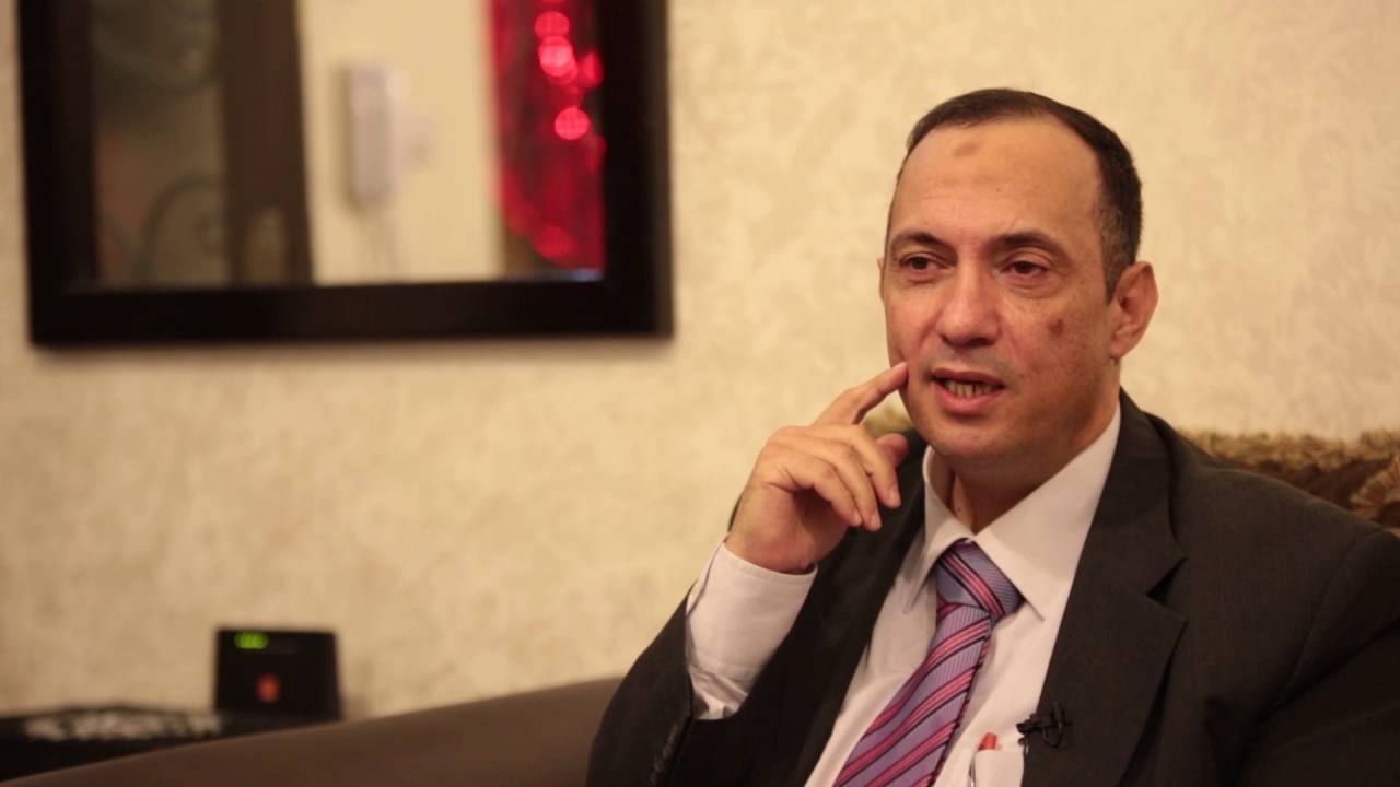 متى بدأ المسلمون تخصيص وتقييد القرآن بالسنة ؟! وهل هذا يعد تحكمًا في القرآن ؟! / الدكتور أسامة نمر