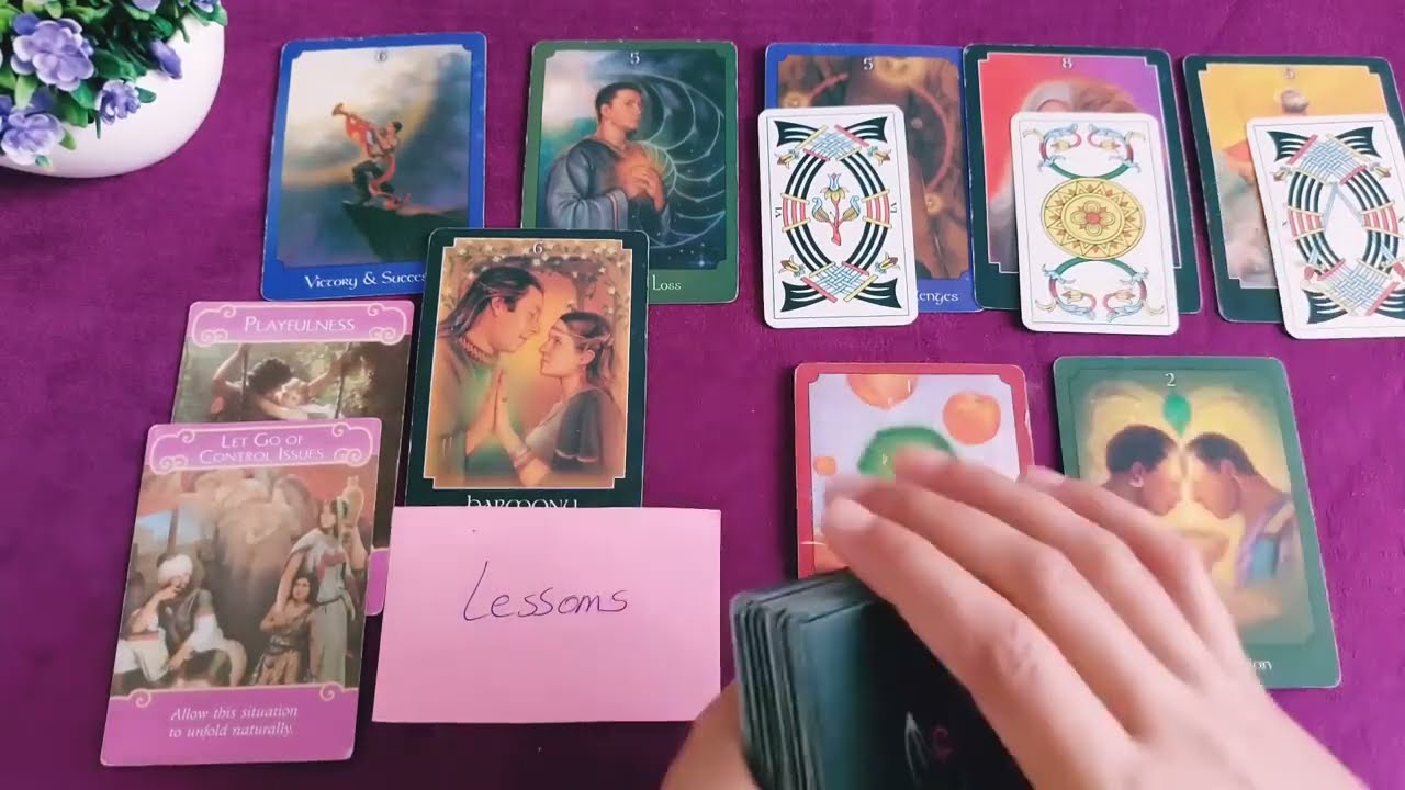 تاروت برج الثور الحبيب الهارب واقع في حبك وخايف يخسرك💞