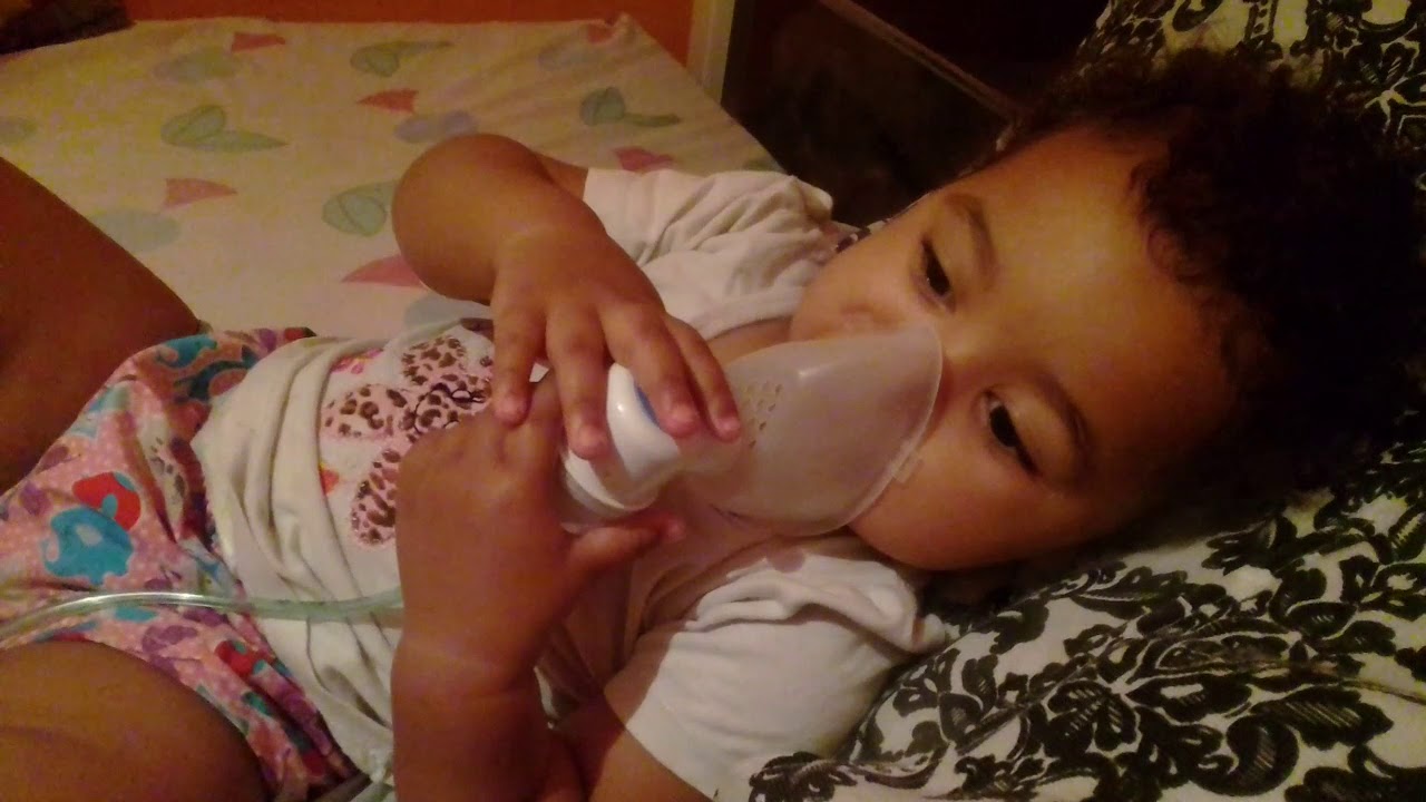 O que fazer quando o Bebê,estar vomitando - YouTube