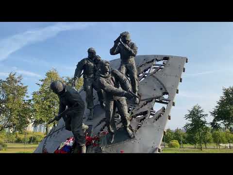 Video: Monument til heltene i Severomorsk beskrivelse og bilder - Russland - Nordvest: Severomorsk