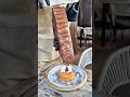巨大チョコを流しかけるパンケーキ🥞🍫