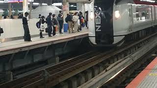 E259系横クラNe006編成横浜駅発車