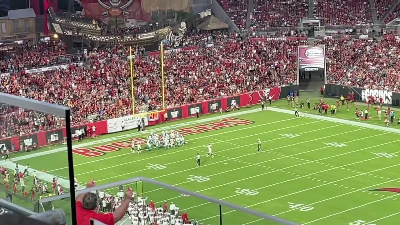 Ke'Shawn Vaughn LEAPS for the TD vs Dolphins! Tampa Bay Buccaneers