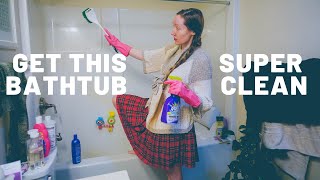 Deep Cleaning The Bathtub | CLEANING LIFESTYLE FOR MOMS |