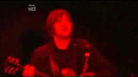 Kaiser Chiefs - I Predict A Riot (Live at Reading 06)