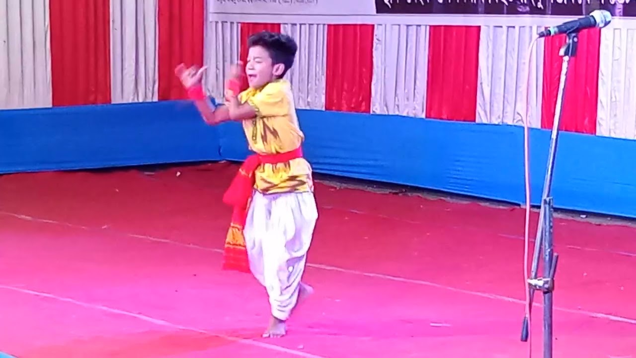 একক নৃত্য প্ৰতিযোগিতা বিদ্যুত বৰা (নগাওঁ)//  সৰু ল'ৰা টো নৃত্য চায়  বহুত ভাল লাগিল ।