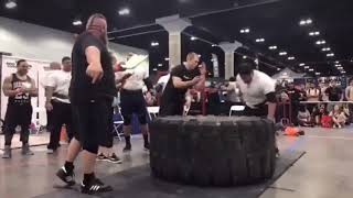 Larry Wheels 5th Event 1100lb 500kg Tyre Flip