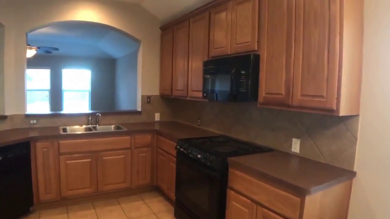 Houses for Rent in Fort Worth TX 4BR/2BA by Property Management