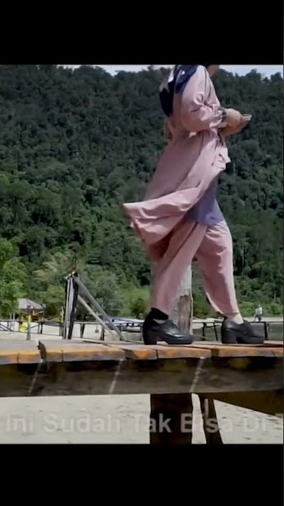 Rindu Dalam Diam - Yollanda 'Dunia Music'