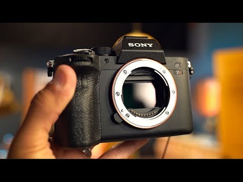 The NEW SONY A7RIV first look!