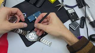 ⏱️ How to Replace the Battery in Casio EFR-556 Watch ⏱️ and disassembly it screenshot 3