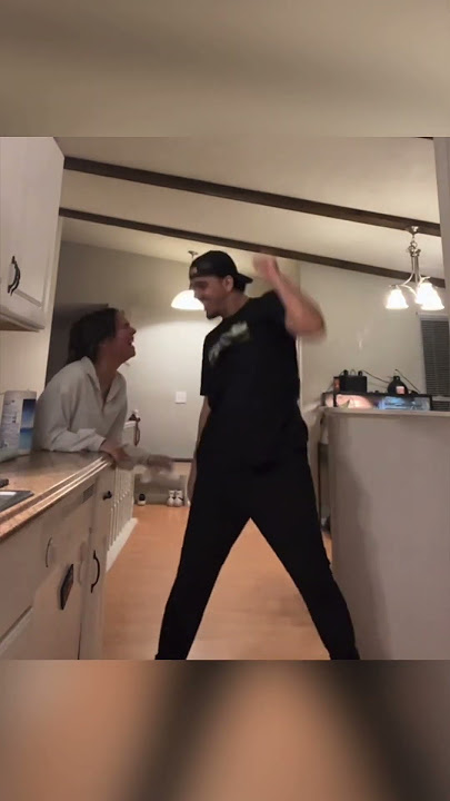 She checked if her boyfriend was husband material and he delivered 😂 @jeffandsophia