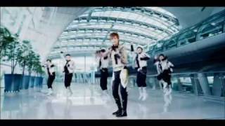 Video thumbnail of "WHY ME MV - CHRIS LEE  李宇春  (LI YU CHUN )"