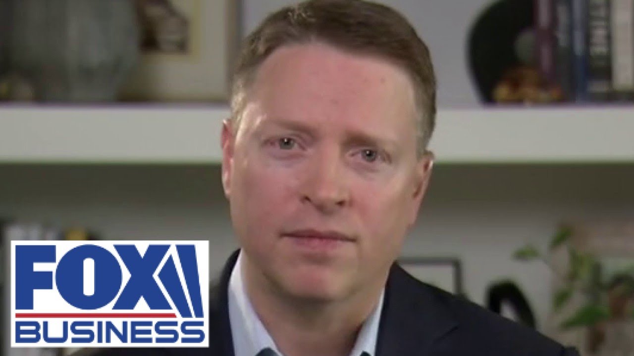 This is a sign of weakness: Former Trump aide