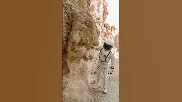 Mars Meteorite Reveals Ancient Water Secrets!