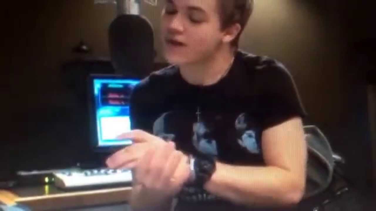 Hunter Hayes makes silly faces - YouTube
