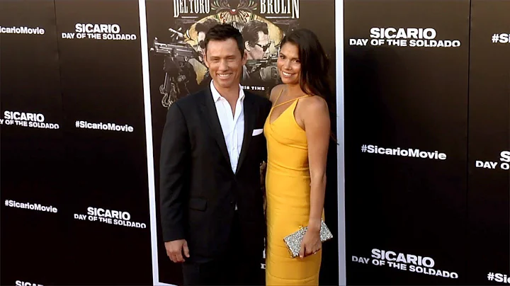 Jeffrey Donovan and Michelle Woods "Sicario: Day o...