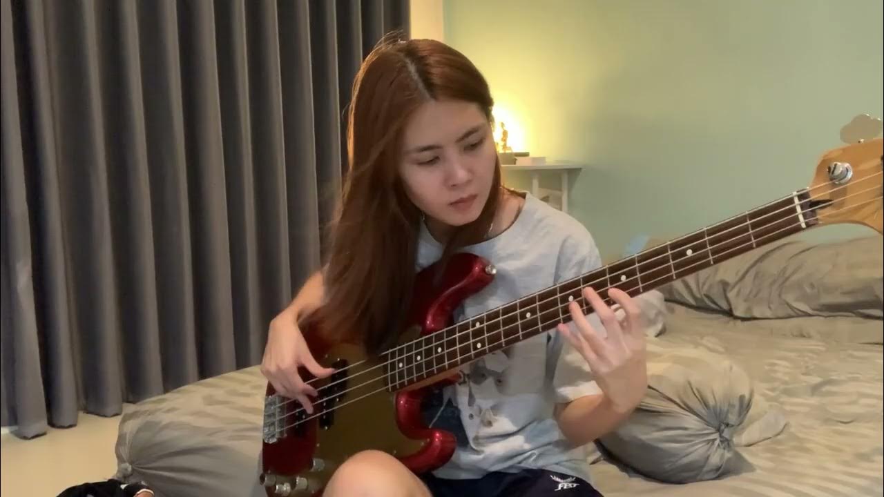 Just The Way You Are - Bruno Mars ( Live at the BRIT Awards 2012 ) | Bass solo cover Just The Way You Are - Bruno Mars ( Live at the BRIT Awards 2012 ) | Bass solo cover