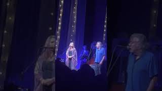 Robert Plant/ Alison Krauss - The Battle of Evermore; 8/18/22; Greek Theatre, Los Angeles, CA Robert Plant Alison Krauss The Battle Of Evermore Led Zeppelin The Greek 08 18 2022 Hd