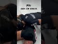 Pega essa saída, invertendo e finalizando no armlock.    #jiujitsu #oss #fyp