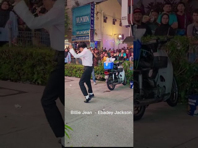 Excellent performance at Kuala Lumpur Street...Billie Jean - Ebadey Jackson...clone MJ action... class=
