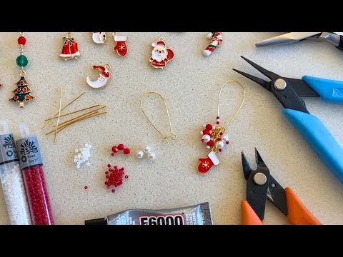 How to Make the Peppermint Mittens Christmas Earrings