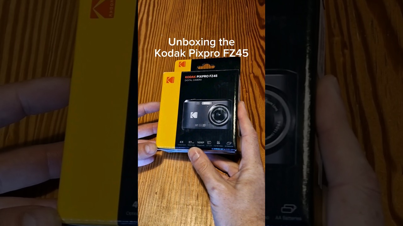 Unboxing the compact Kodak Pixpro FZ45 camera in Red! 