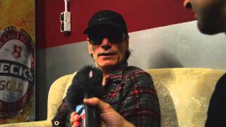 Steve Vai interview about wild parties with David Lee Roth, current projects and collecting guitars chords