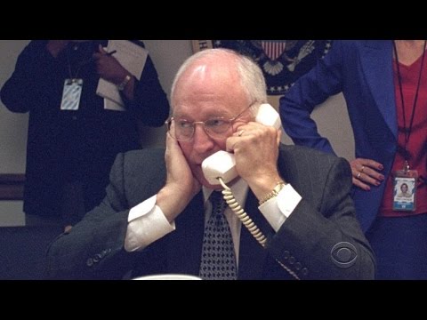 Video: Dick Cheneys nettoværdi: Wiki, gift, familie, bryllup, løn, søskende
