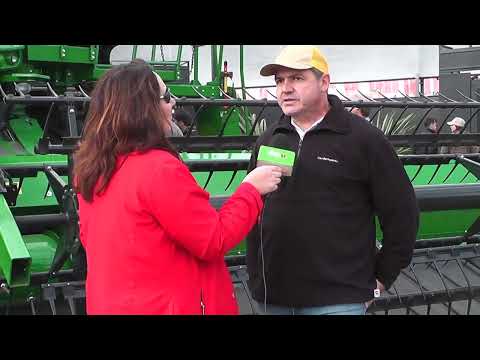 Daniel Macellari de Vanderhoeven nos muestra la cosechadora John Deere