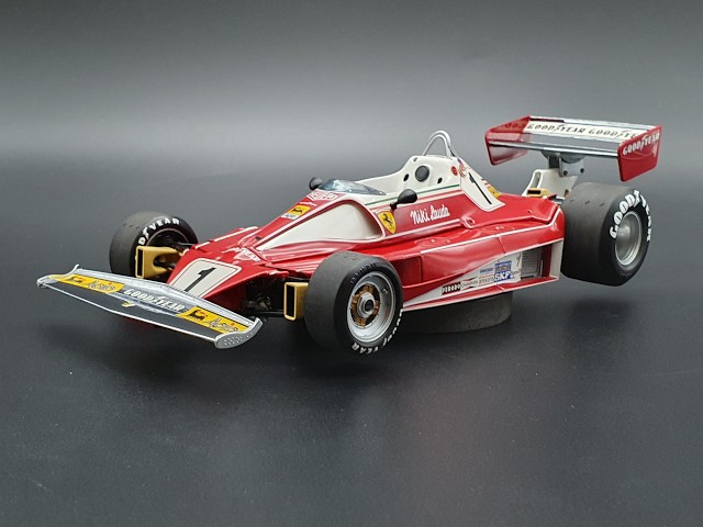 Exoto 1/18 Ferrari 312 T2 #1 1976 Niki Lauda - YouTube