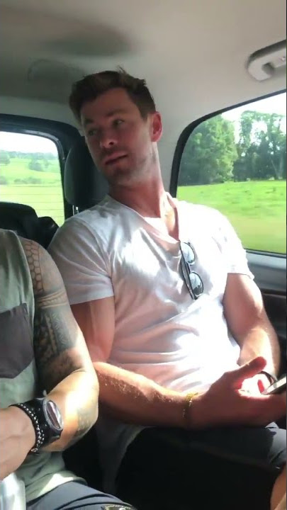 Chris Hemsworth singing Harry Styles' 'Watermelon Sugar'