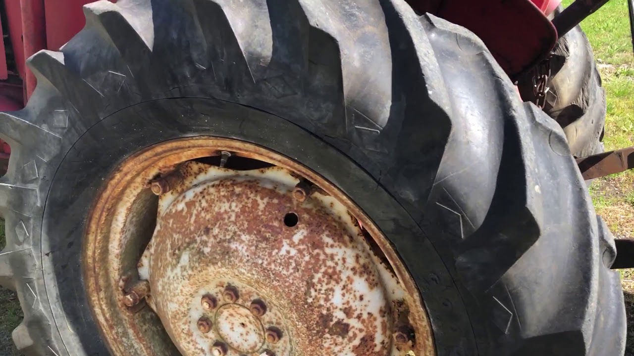 Traktor IH  Traktor IH 414 MC Cormick 