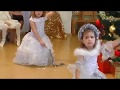 Танец Снежинок на Новогоднем утреннике в детском саду