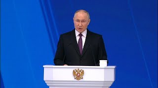 «Многодетные семьи - опора России!»: Владимир Путин анонсировал новый нацпроект «Семья»