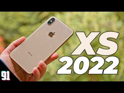 iPhone XS in