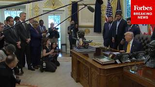 Download lagu BREAKING NEWS: Trump Takes Questions As US Seeks Deal With Iran, Makes Announcement About UFC250