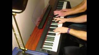Игра на фортепиано в четыре рука. Красивая музыка