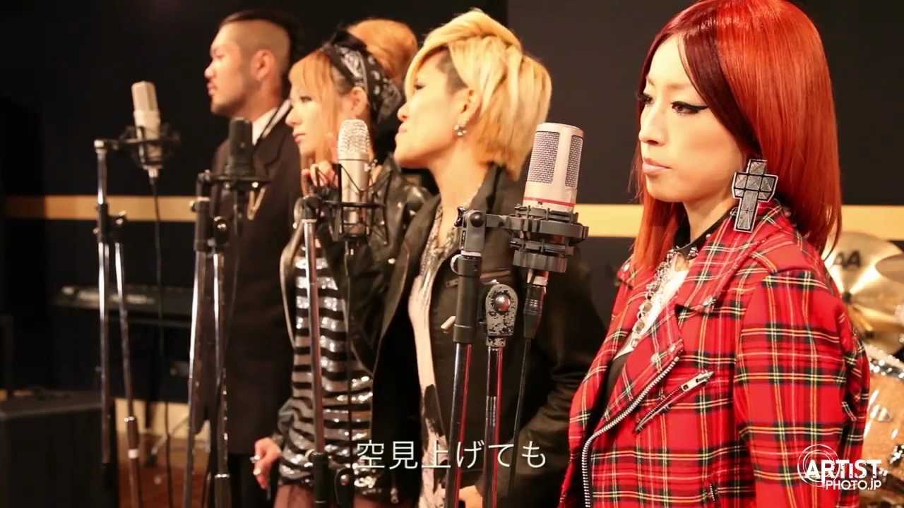 2NE1「lonely」& BIG BANG「Haru Haru」/ LG ERA