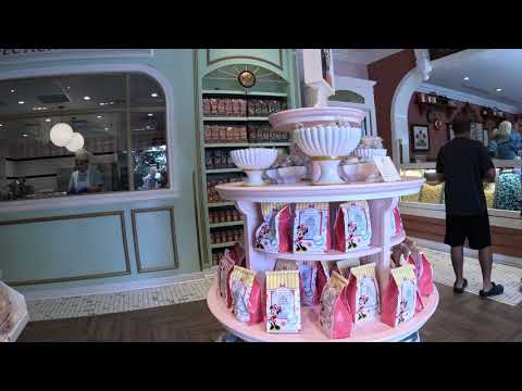 Main Street Confectionery Magic Kingdom Disneyworld October 2025 Main Street Shopping