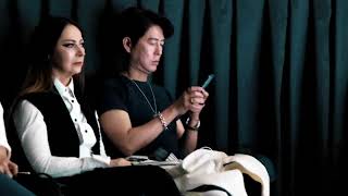 fashion show Sebastian Gunawan screenshot 4